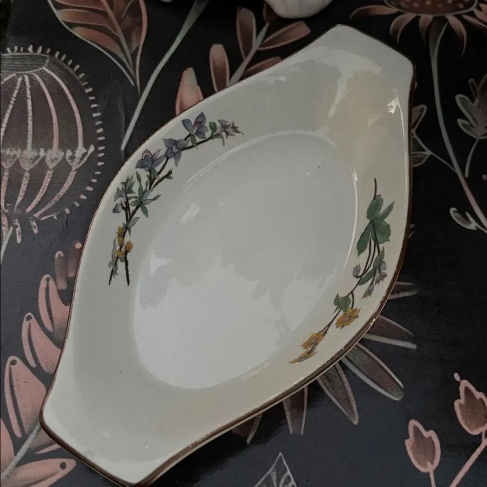 🎀 VINTAGE 🎀 Floral Oval Ceramic Trinket Dish